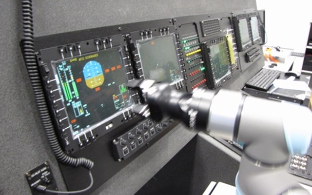 WIANCO OTT Robotics GmbH Projet - Automatisation des tests de cockpit de bout en bout pour les systèmes avioniques