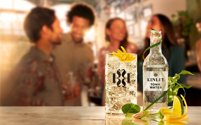 Mandarin Global Media Projet - https://www.mandarin-media.com/work/royal-bliss-tonic-water-print-ads/